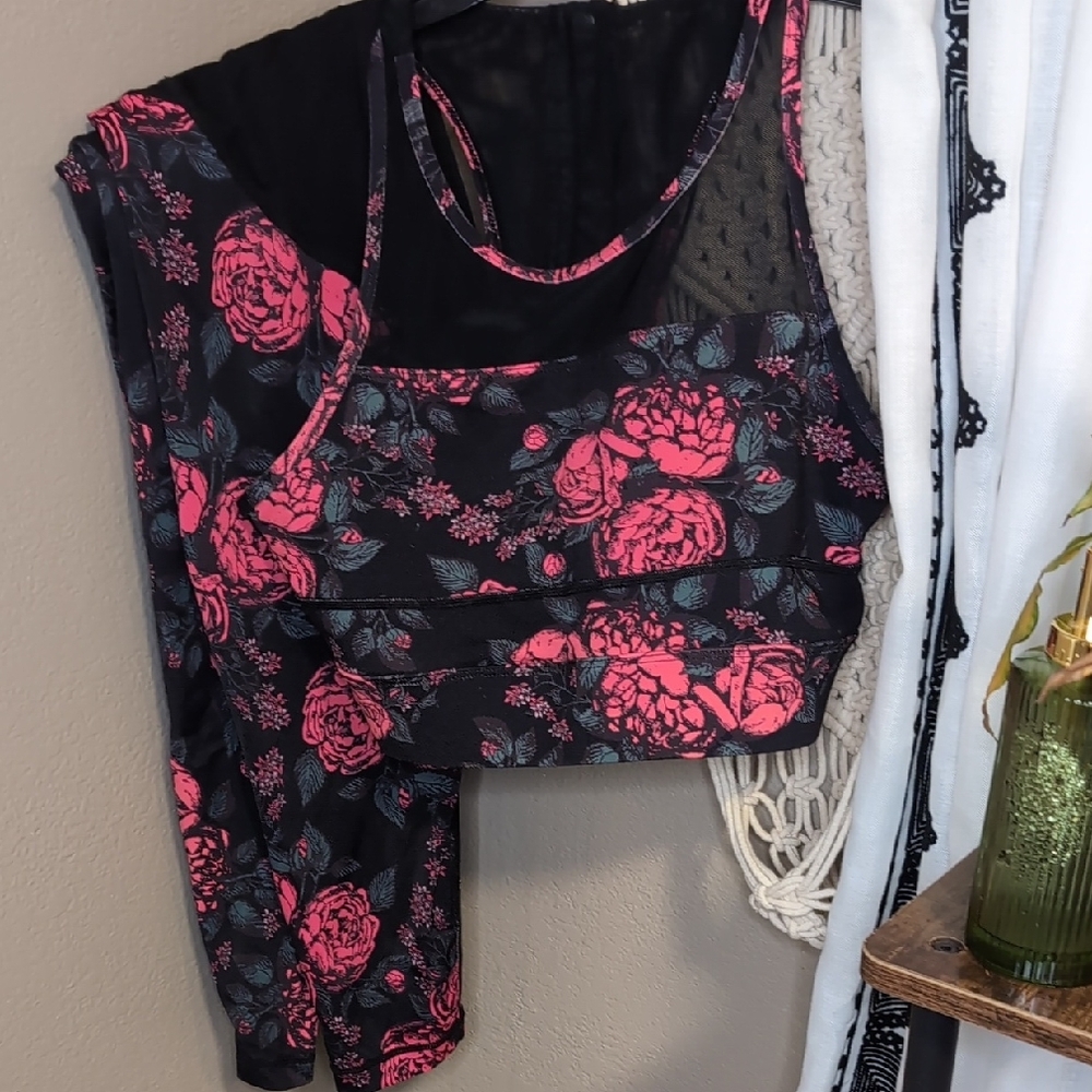 Zyia Floral Black and Pink Activewear Set
